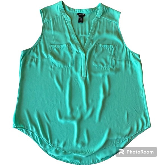 Torrid Womens Blouse Harper Georgette Sleeveless Bright Blue Collarless Tank 1X - Picture 5 of 16